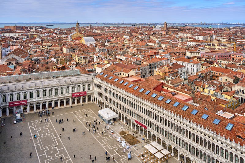 Personal Size Detroit Pizza